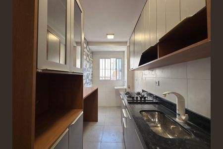 Cozinha de casa de condomínio para alugar com 1 quarto, 27m² em Sacomã, São Paulo