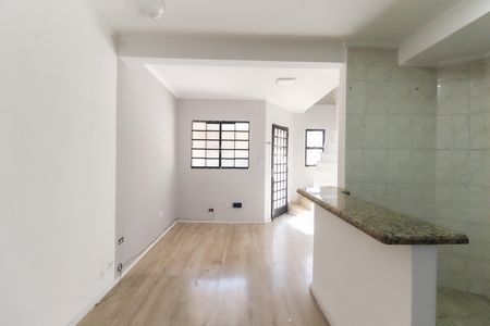 Casa de condomínio para alugar com 60m², 2 quartos e 1 vaga Casa de condomínio para alugar com 60m², 2 quartos e 1 vagaSala