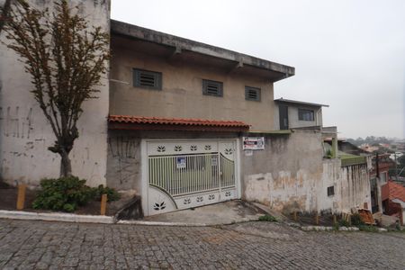 Fachada de casa à venda com 2 quartos, 225m² em Vila Industrial, São Paulo