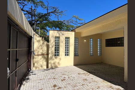 Garagem de casa à venda com 3 quartos, 218m² em Vila Romana, São Paulo