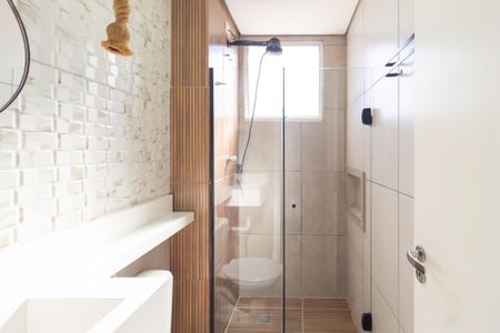 Banheiro de apartamento para alugar com 2 quartos, 48m² em Santa Maria, Osasco