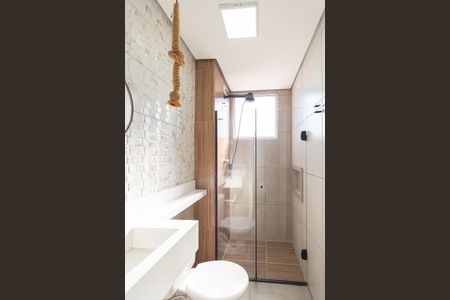 Banheiro de apartamento para alugar com 2 quartos, 48m² em Santa Maria, Osasco