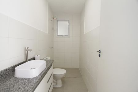 Apartamento à venda com 68m², 3 quartos e 2 vagasBanheiro Social