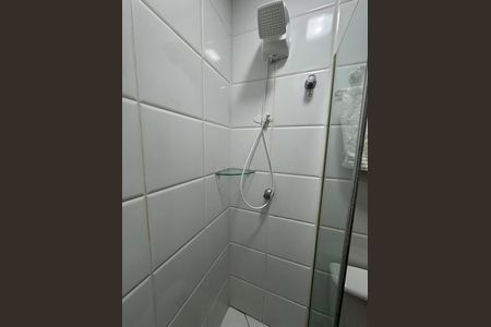 Apartamento à venda com 77m², 3 quartos e 2 vagas Apartamento à venda com 77m², 3 quartos e 2 vagasBanheiro da suíte 2