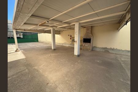 Apartamento à venda com 77m², 3 quartos e 2 vagas Apartamento à venda com 77m², 3 quartos e 2 vagasÁrea comum - Churrasqueira