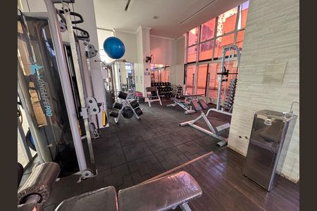 Apartamento à venda com 77m², 3 quartos e 2 vagas Apartamento à venda com 77m², 3 quartos e 2 vagasÁrea comum - Academia