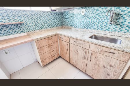 Apartamento à venda com 65m², 3 quartos e 2 vagas Apartamento à venda com 65m², 3 quartos e 2 vagasCozinha