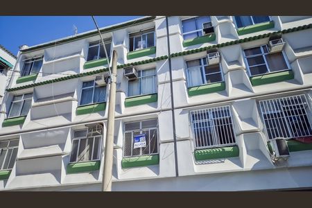 Apartamento à venda com 65m², 3 quartos e 2 vagas Apartamento à venda com 65m², 3 quartos e 2 vagasBloco 16