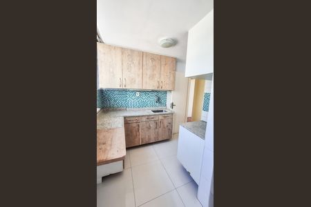 Cozinha  de apartamento à venda com 3 quartos, 65m² em Irajá, Rio de Janeiro
