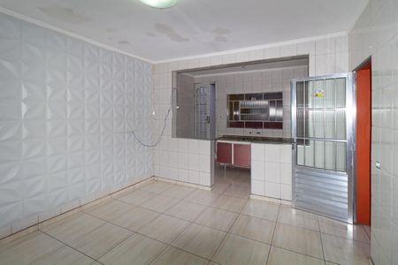 Sala de casa para alugar com 2 quartos, 70m² em Jardim Dona Sinha, São Paulo