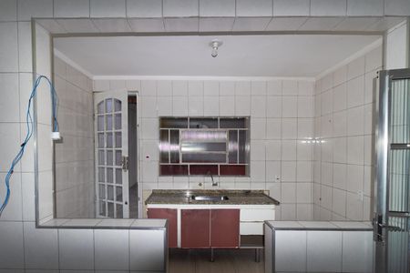 Cozinha de casa para alugar com 2 quartos, 70m² em Jardim Dona Sinha, São Paulo