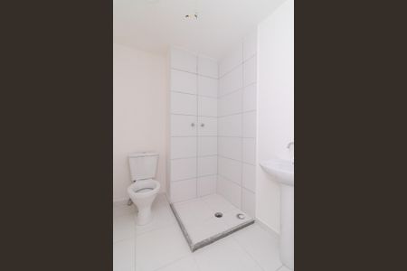 Banheiro de apartamento à venda com 2 quartos, 43m² em Vila Silvia, São Paulo