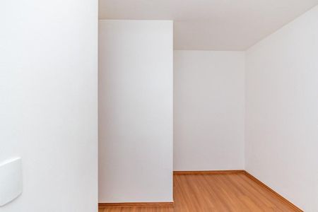 Quarto 1 de apartamento para alugar com 2 quartos, 44m² em Jardim Itu, Porto Alegre