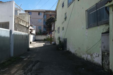 Casa de condomínio para alugar com 55m², 2 quartos e sem vaga Casa de condomínio para alugar com 55m², 2 quartos e sem vagaFachada
