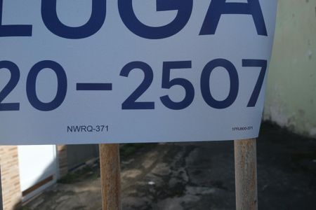 Casa de condomínio para alugar com 55m², 2 quartos e sem vaga Casa de condomínio para alugar com 55m², 2 quartos e sem vagaFachada