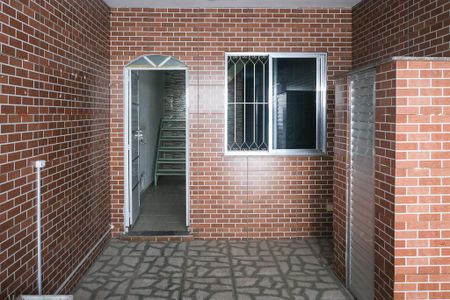 Casa de condomínio para alugar com 55m², 2 quartos e sem vaga Casa de condomínio para alugar com 55m², 2 quartos e sem vagaEntrada