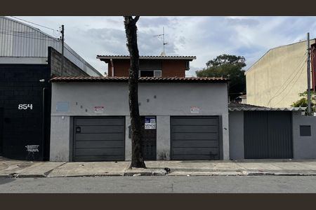 Fachada + Placa de casa à venda com 4 quartos, 250m² em Vila Norma, São Paulo