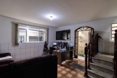 Casa à venda com 4 quartos, 250m² em Vila Norma, São Paulo