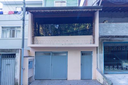 Casa para alugar com 450m², 3 quartos e 3 vagas Casa para alugar com 450m², 3 quartos e 3 vagasFachada