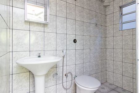 Casa para alugar com 450m², 3 quartos e 3 vagas Casa para alugar com 450m², 3 quartos e 3 vagasBanheiro Quarto 1