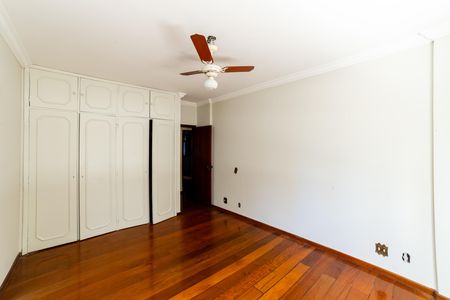 Apartamento para alugar com 320m², 4 quartos e 2 vagasSuíte
