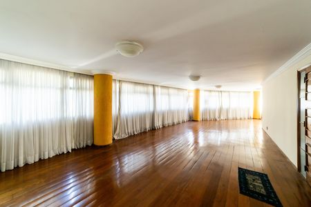 Apartamento para alugar com 320m², 4 quartos e 2 vagasSala