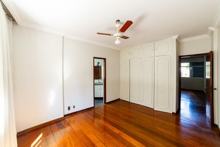 Apartamento para alugar com 320m², 4 quartos e 2 vagasSuíte