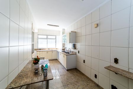 Apartamento para alugar com 320m², 4 quartos e 2 vagasCozinha