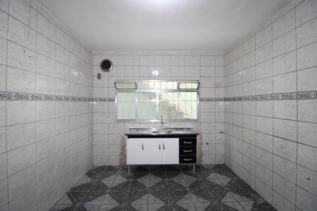 Cozinha de casa para alugar com 1 quarto, 120m² em Conjunto Habitacional Santa Etelvina Ii, São Paulo