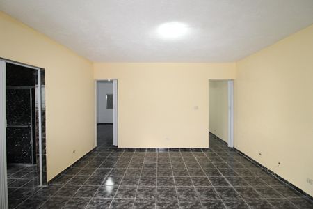 Sala e Cozinha de casa para alugar com 2 quartos, 120m² em Conjunto Habitacional Santa Etelvina Ii, São Paulo