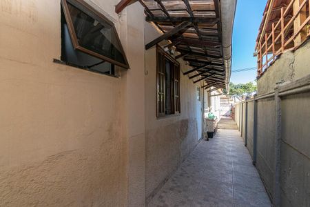 Casa 2 fundos - Área comum de acesso de casa à venda com 6 quartos, 513m² em Brás de Pina, Rio de Janeiro