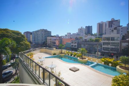 Suíte - Vista de apartamento à venda com 3 quartos, 90m² em Santa Cecília, Porto Alegre