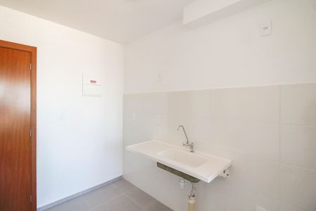 Apartamento para alugar com 47m², 2 quartos e 1 vaga Apartamento para alugar com 47m², 2 quartos e 1 vagaCozinha e Área de Serviço