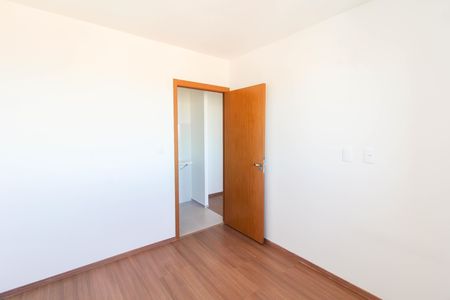 Quarto 2 de apartamento para alugar com 2 quartos, 47m² em Fátima, Canoas