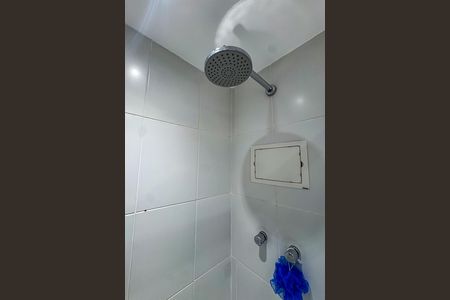 Banheiro de apartamento para alugar com 1 quarto, 50m² em Vila Regente Feijó, São Paulo