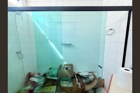 Casa para alugar com 320m², 4 quartos e 6 vagasBanheiro