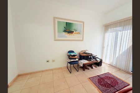 Casa para alugar com 320m², 4 quartos e 6 vagasQuarto