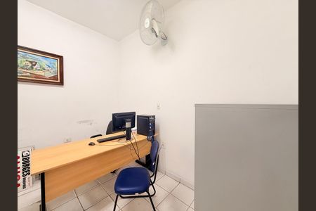 Casa para alugar com 320m², 4 quartos e 6 vagasQuarto