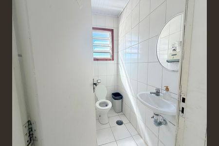 Casa para alugar com 320m², 4 quartos e 6 vagasBanheiro 2