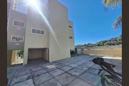 Apartamento para alugar com 80m², 2 quartos e 1 vaga