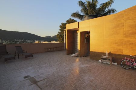 Terraço de casa de condomínio para alugar com 4 quartos, 420m² em Taquara, Rio de Janeiro
