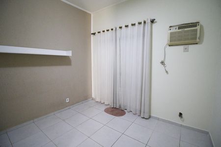 Casa de condomínio para alugar com 420m², 4 quartos e 2 vagasSuíte 1