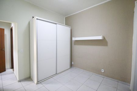 Casa de condomínio para alugar com 420m², 4 quartos e 2 vagasSuíte 1