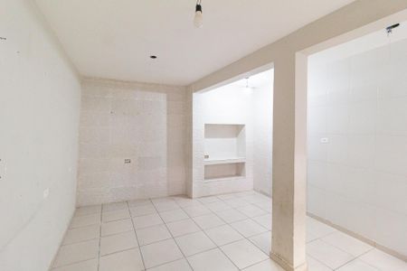 Sala de casa para alugar com 2 quartos, 70m² em Vila Silviania, Carapicuíba