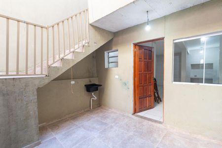 Área de serviço de casa para alugar com 2 quartos, 70m² em Vila Silviania, Carapicuíba