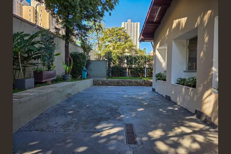 Casa de condomínio à venda com 160m², 3 quartos e 4 vagas Casa de condomínio à venda com 160m², 3 quartos e 4 vagasÁrea comum