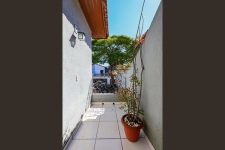 Casa de condomínio à venda com 160m², 3 quartos e 4 vagas Casa de condomínio à venda com 160m², 3 quartos e 4 vagasQuarto 2