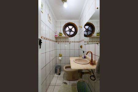 Casa de condomínio à venda com 160m², 3 quartos e 4 vagas Casa de condomínio à venda com 160m², 3 quartos e 4 vagasLavabo