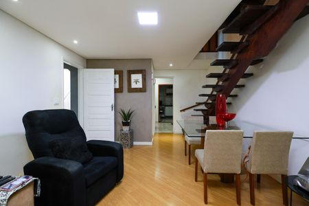 Sala de casa de condomínio para alugar com 3 quartos, 160m² em Vila Prel, São Paulo