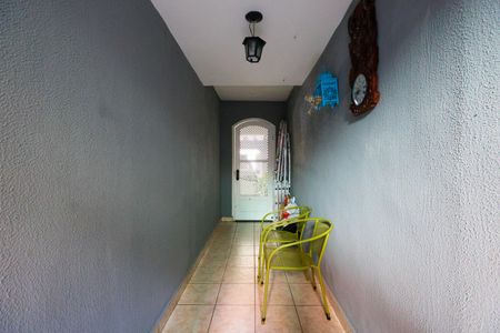 Casa de condomínio à venda com 160m², 3 quartos e 4 vagas Casa de condomínio à venda com 160m², 3 quartos e 4 vagasÁrea externa